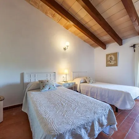 Sleeps 6 With Air Con And Wifi Villa Pollença