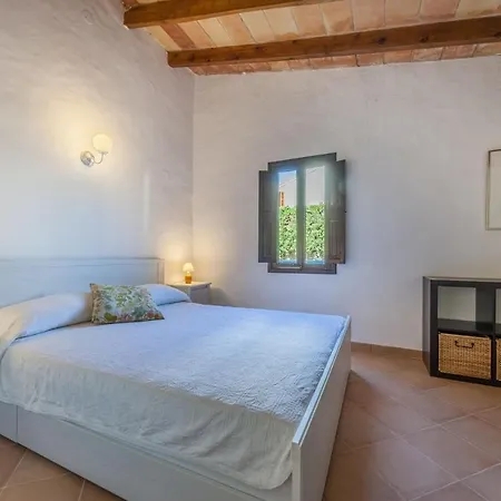 Sleeps 6 With Air Con And Wifi Villa