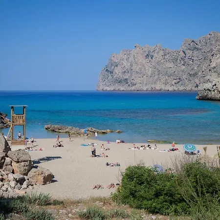 Sleeps 6 With Air Con And Wifi Villa